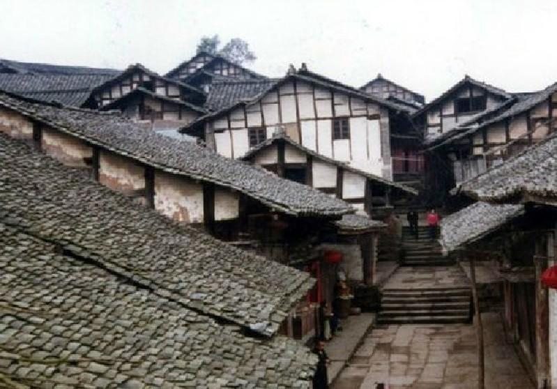 部落住宅逃生